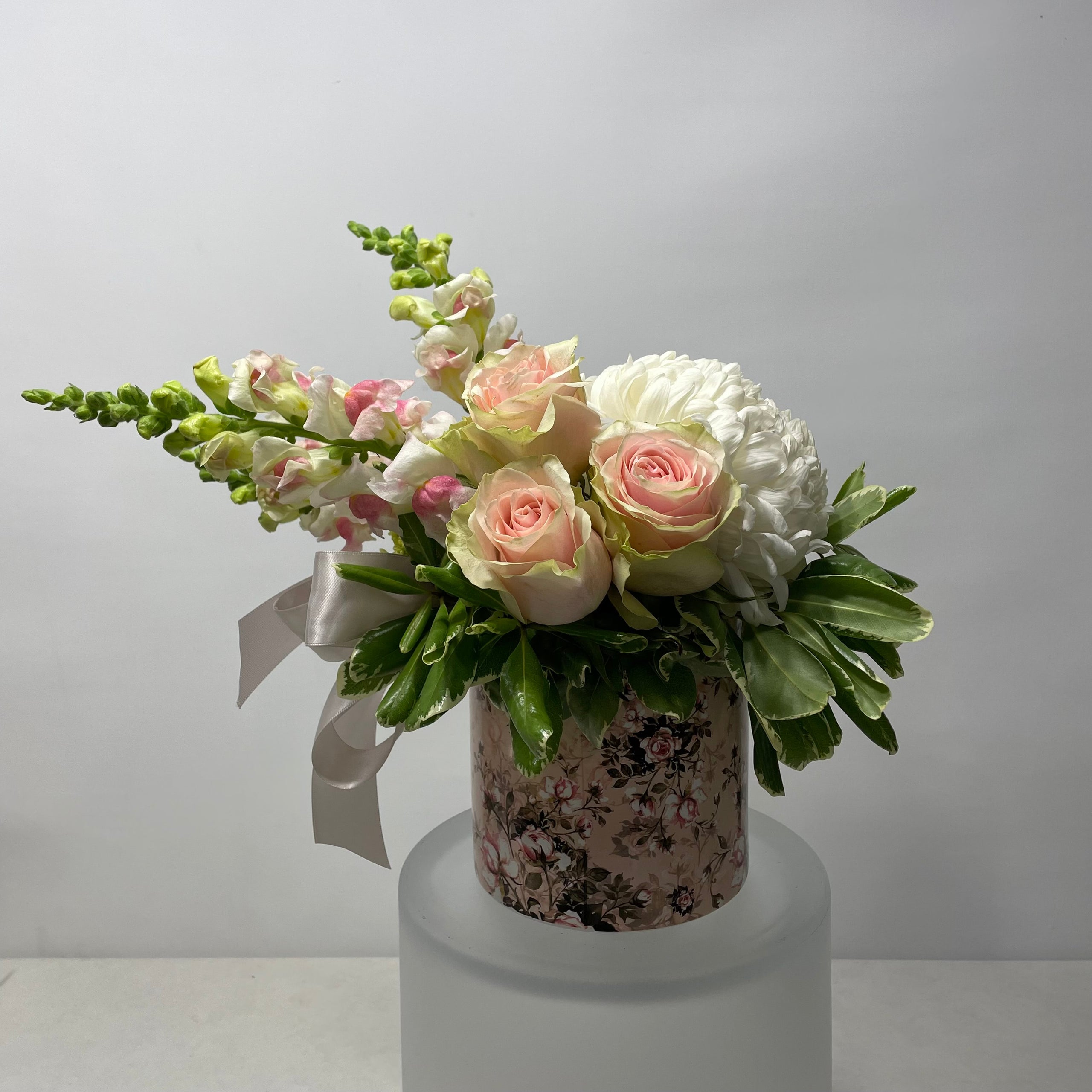 Rose Garden Flower Fashions on King